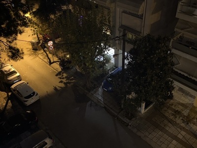 Μια ανάβει μια σβήνει 	Χρυσουπόλεως