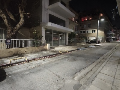 Κατάληψη οδού και πεζοδρομίου Ξιφιλίνων