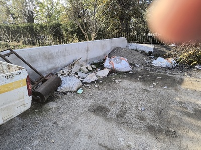 Παρατημένα μπάζα στο ΔΑΚ Τριπόλεως