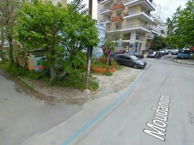Πεταμένα μαξιλάρια