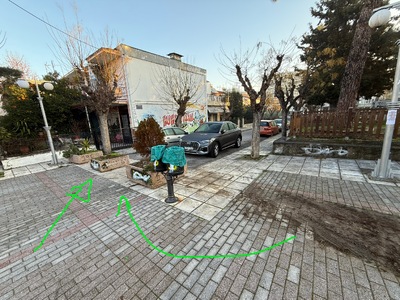 Κλείσανε τη μοναδική οδική πρόσβαση έκτακτης ανάγκης στον πεζόδρομο