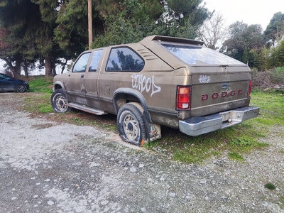 ΕΓΚΑΤΑΛΕΛΕΙΜΜΕΝΟ ΟΧΗΜΑ ΧΩΡΙΣ ΠΙΝΑΚΙΔΕΣ   Μικράς Ασίας