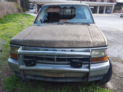 ΕΓΚΑΤΑΛΕΛΕΙΜΜΕΝΟ ΟΧΗΜΑ ΧΩΡΙΣ ΠΙΝΑΚΙΔΕΣ   Μικράς Ασίας