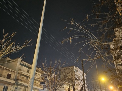 κανένα φωτα έξω απο τον ΕΦΚΑ Καλαμαριάς  ΑΓΙΟΣ ΠΑΝΤΕΛΕΗΜΩΝ