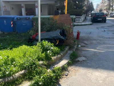 Απομάκρυνση εγκαταλελειμμένων ογκωδών αντικειμένων από την περιοχή 	Πέτρου Λεβαντή  με Μετρών γωνία
