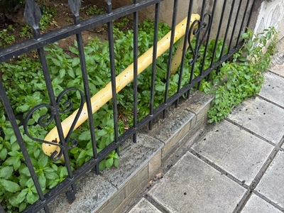 Ξυλώθηκαν τα πασαλακια  	Σμύρνης