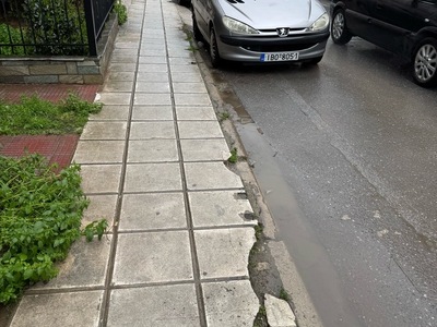 Ξυλώθηκαν τα πασαλακια  	Σμύρνης