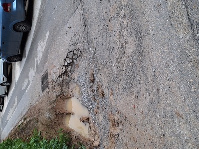 Επισκευή μεγάλης λακκούβας  ΑΓΙΑΣ ΣΟΦΙΑΣ