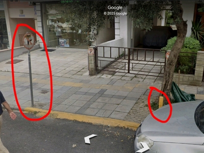 Αφαίρεση κολωνακίων και πινακίδας Πόντου