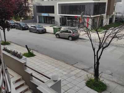 ΤΟΠΟΘΕΤΗΣΗ ΚΑΔΟΥ ΣΕ ΠΟΛΥ ΜΙΚΡΗ ΑΠΟΣΤΑΣΗ ΑΠΟ ΔΩΜΑΤΙΟ ΠΑΙΔΙΟΥ ΑΜΕΣΗ ΑΠΟΜΑΚΡΥΝΣΗ ΓΙΑ ΘΕΜΑΤΑ ΥΓΙΕΙΝΗΣ ΚΑΙ ΨΥΧΟΛΟΓΙΑΣ