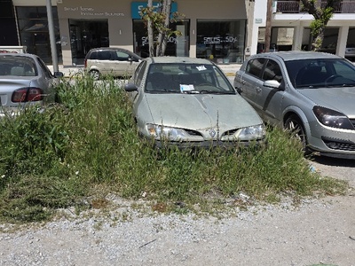 παρατημένα αμάξια 	Περικλέους