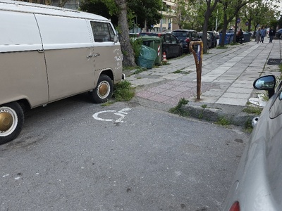 να γινει καινούργια μπάρα αναπήρων  	Θεμιστοκλή Σοφούλη