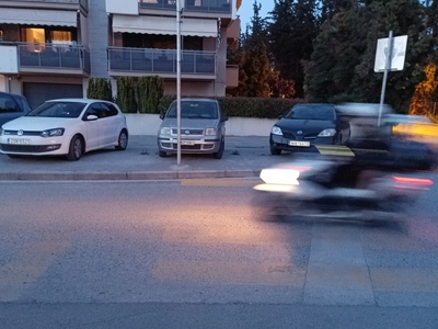 Ελλιπείς διαγραμμισεις πλησίον γήπεδο Μίκρας