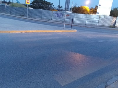 Ελλιπείς διαγραμμισεις πλησίον γήπεδο Μίκρας