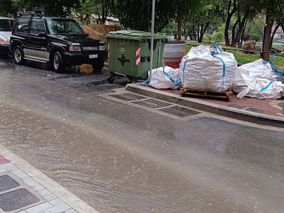 Προβλημα στην απορροή των όμβριων λόγω λάθους κλίσης