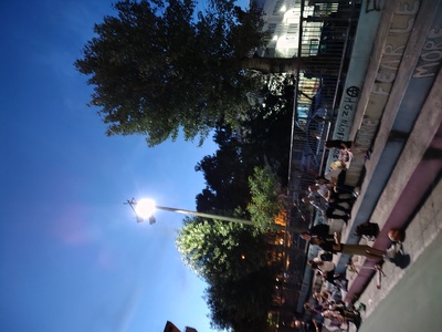 Σβηστά φώτα στην πλατεία Σκρα