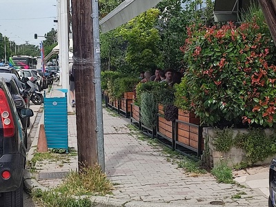 Έλλειψη ράμπας ΑμεΑ  Νικολάου Πλαστήρα και Ταξιαρχών