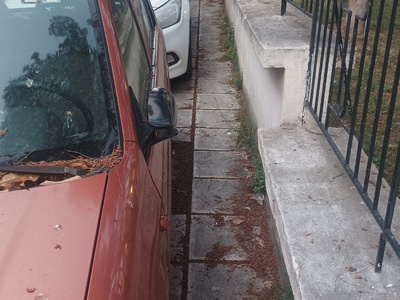 Πεζοδρόμιο  	Ταξιαρχών