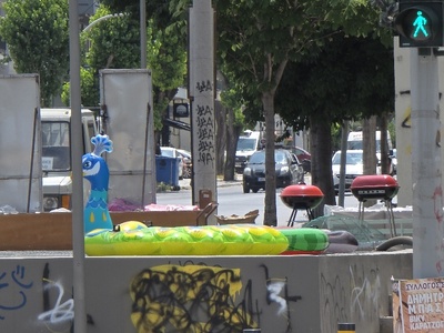 εμπορεύματα στο δημόσιο χώρο  Λεωφόρος Βασιλίσσης Όλγας