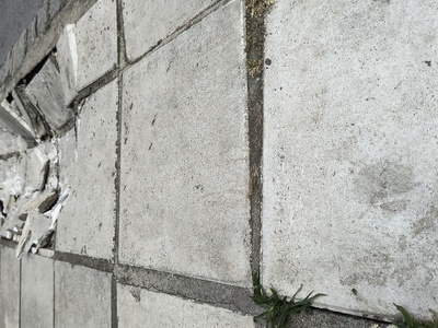 ΣΠΑΣΜΕΝΟ ΠΕΖΟΔΡΟΜΙΟ - ΠΡΟΥΣΗΣ 30