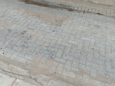 καταστροφή πλακόστρωτου