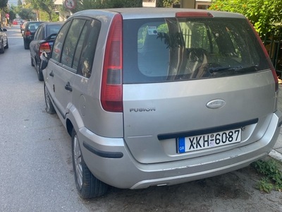 2 παρατημενα οχήματα  	 Διεύθυνση	Αγίου Νικολάου