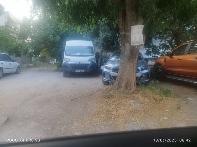 Παράνομο πάρκινγκ Αρκαδίου με Πηνελόπης γωνια