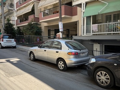 Εγκαταλελειμμένο αυτοκίνητο  Νικοπόλεως