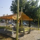 Χαλασμένο σκέπαστρο  πάρκο του Φοίνικα (Πραξιτέλους - Νικολάου Στρατού - Αμφιτρίτης)