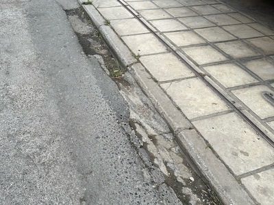 Μεγάλη λακούβα   Παρανίκα