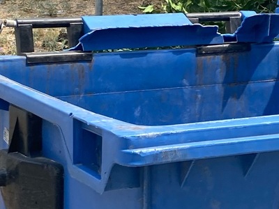 Επανειλημμένη βλάβη σε κάδο ανακύκλωσης λόγω αμέλειας