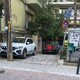 Παράνομα παρκαρισμένα οχήματα δίπλα στο πάρκο Ανδρέα Ζαμπέτογλου