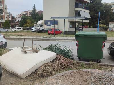 ΛΕΙΠΕΙ Ο ΚΑΔΟΣ ΑΝΑΚΥΚΛΩΣΗΣ  	 ΠΑΥΛΟΥ ΖΑΧΑΡΙΑΔΗ