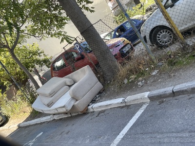 Ογκώδη αντικείμενα για απόρριψη 	Σωκρατους