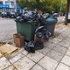 Σκουπιδια εξω απο τους κάδους  Θεμιστοκλή Σοφούλη