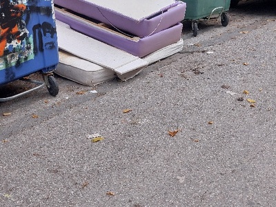 παρατημένα εδω κι εβδομάδες