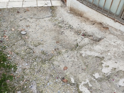 Ελλειψη πεζοδρόμιου Αριστείδου