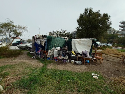 βάρκες και μπάζα  	Θεμιστοκλή Σοφούλη