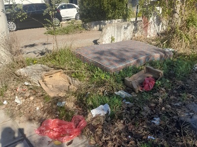 Εδω και μηνες 	Ενθικης αντιστασεως