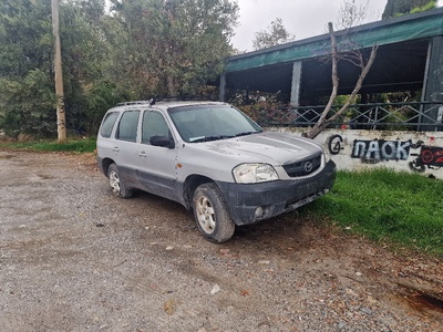 Mazda Άσημη suv παρατημένο χωρίς πινακίδες Λυκούδη