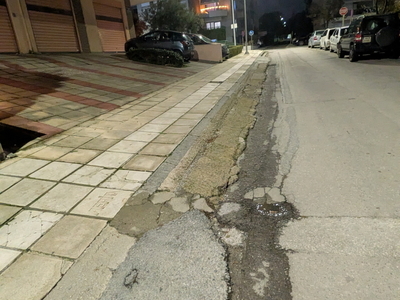 Λακούβες  , Σαράφη με Δεληγιαννίδη , κάτω από την Σαράφη μέχρι Δεληγιαννίδη