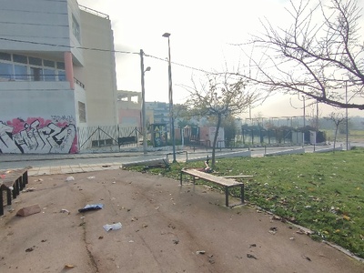 πάρκο/ περιοχή Πρασίνου σε ελεεινή κατάσταση  Κυρίλλου και Μεθοδίου