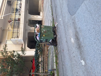 Άδειασμα κάδων Δαβάκη