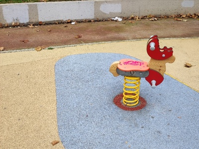 καθαριότητα παιδικής χαράς  Βρυούλων