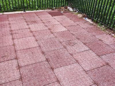 καθαριότητα παιδικής Χαράς 	Νικολάου Ζορμπά