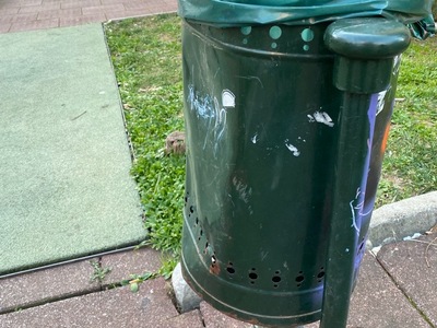 Βανδαλισμένη Παιδική Χαρά