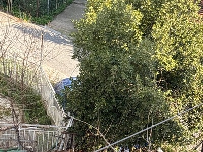 Εγκαταλελειμμενα οχηματα στην Νεα Κρηνη