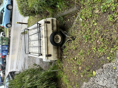 Κατάληψη κοινόχρηστου χώρου από ρυμουλκούμενο Χανίων