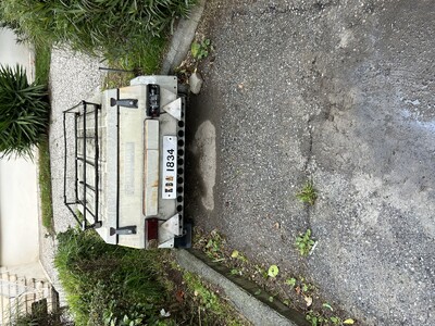 Κατάληψη κοινόχρηστου χώρου από ρυμουλκούμενο Χανίων