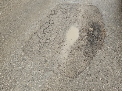 Λακκούβες στο οδόστρωμα   Ομήρου & Σουλίου